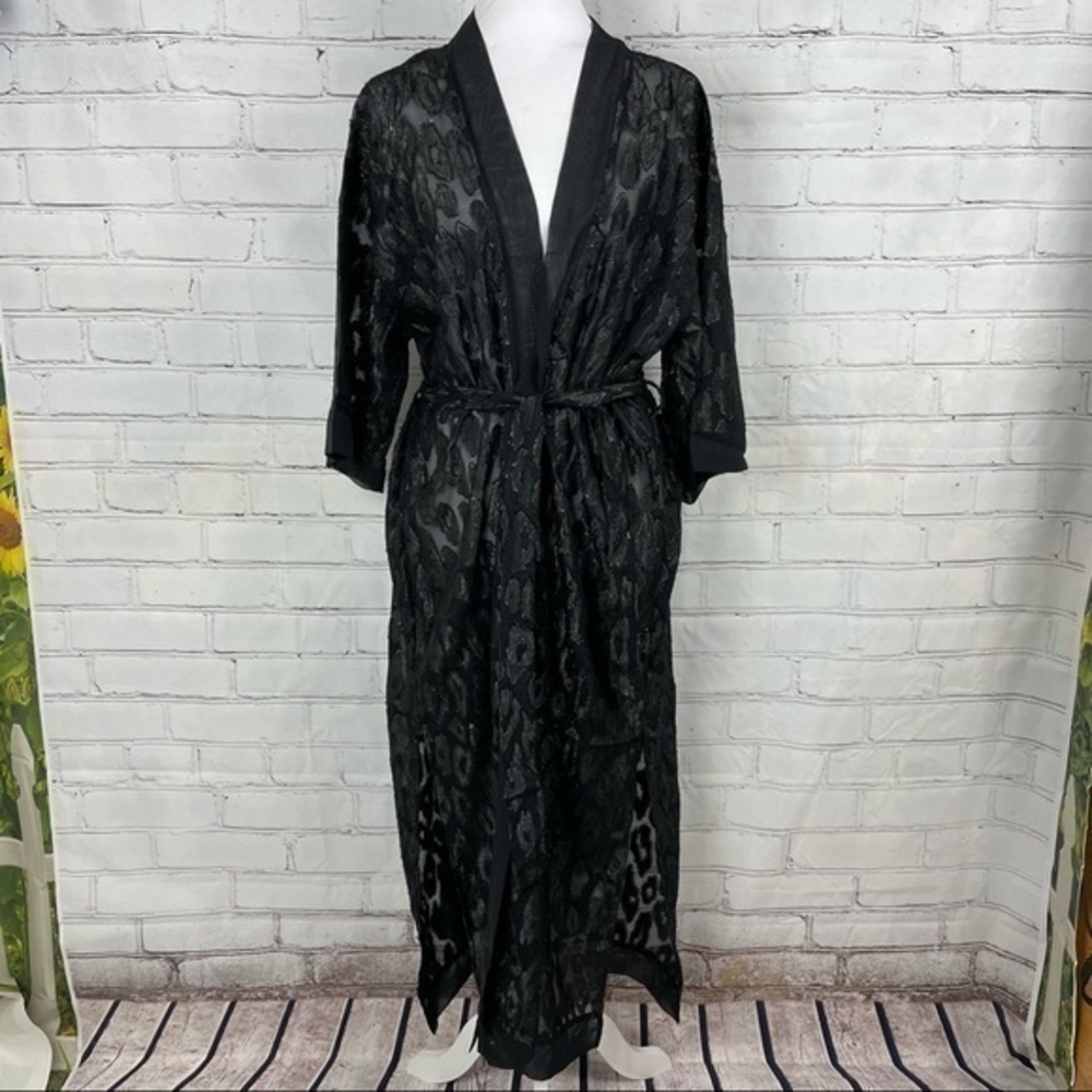 EXPRESS Black Burn Out Leopard Kimono One Size - Picture 1 of 16